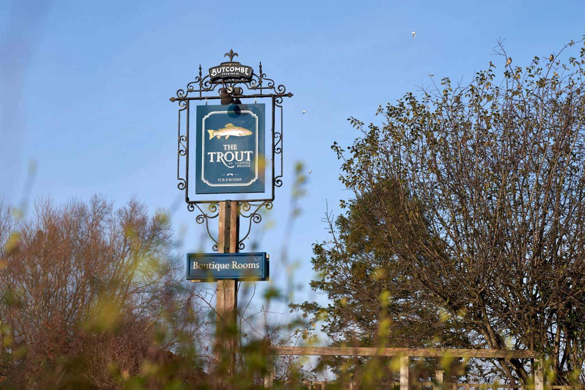 Hotel The Trout At Tadpole Bridge Faringdon Exterior foto